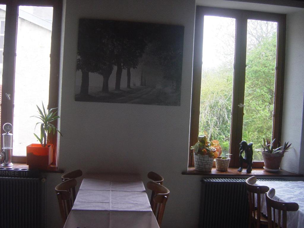 Chambre D'Hote La Frezelle Rouvres-la-Chetive Luaran gambar